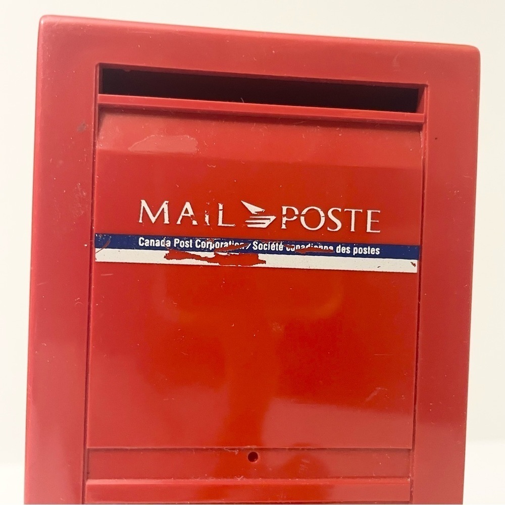 Canada Post Mail Box Coin Bank - Picture 2 of 13